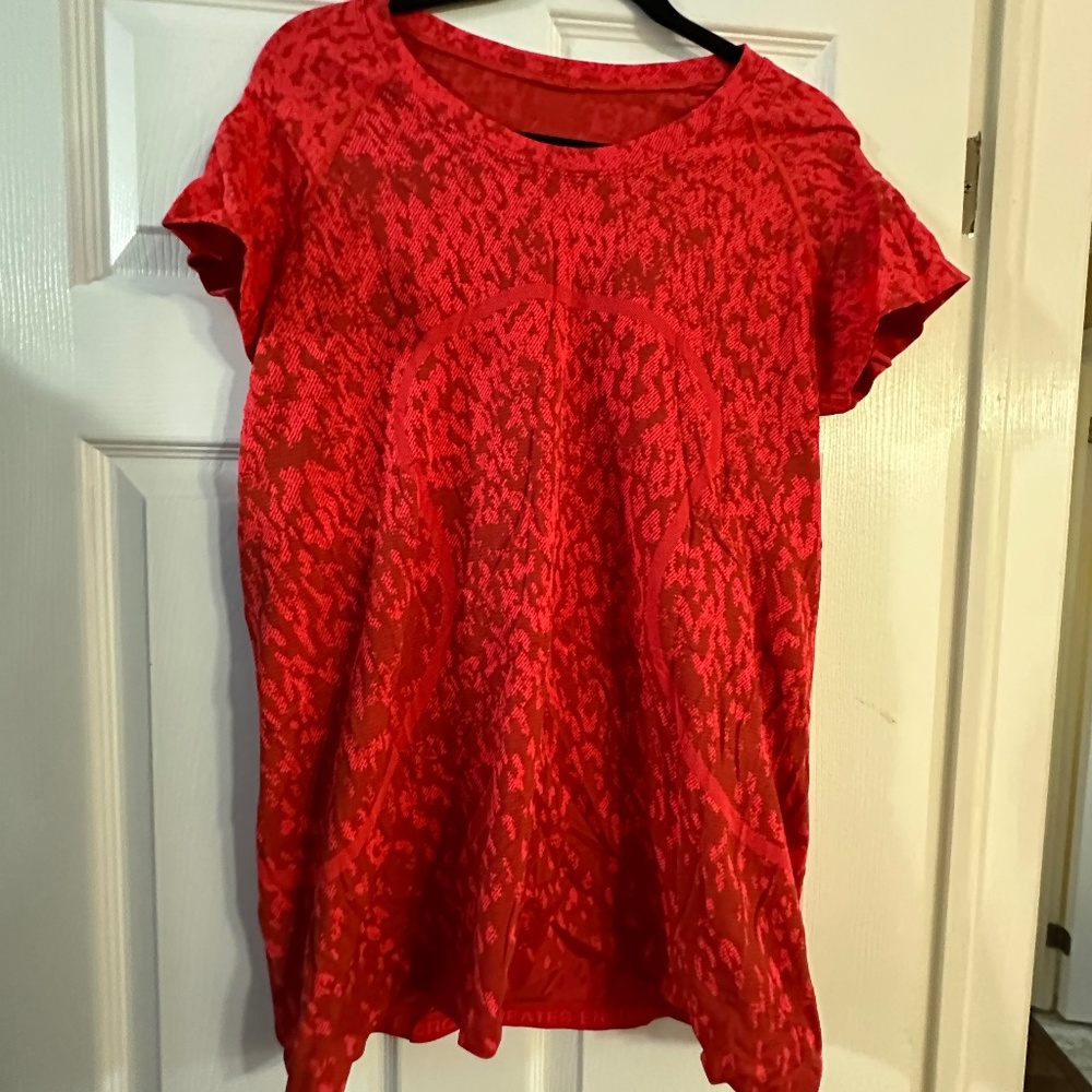 Lululemon Red Workout Top – Women’s XL